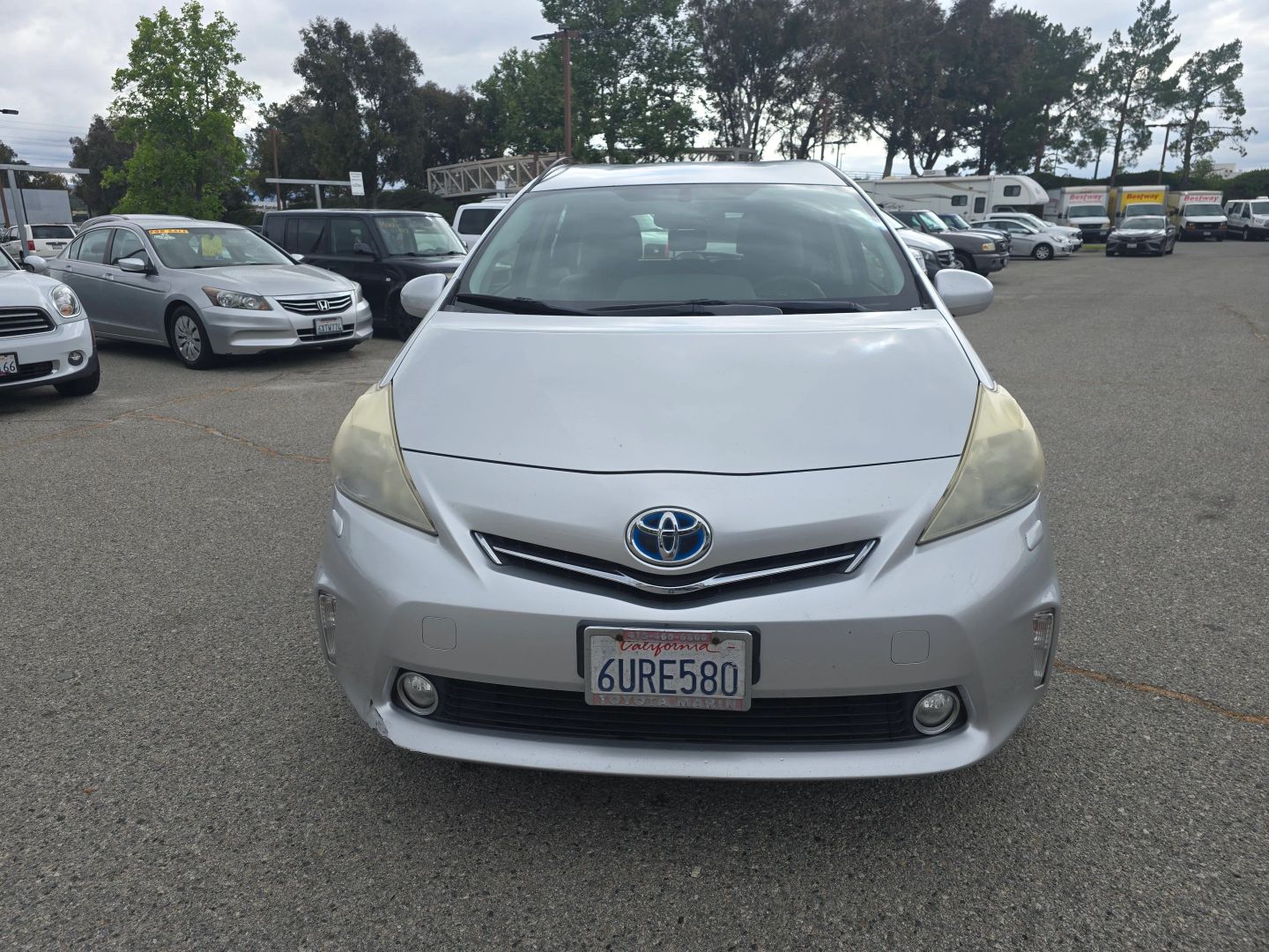 toyota prius v 2012 JTDZN3EU8C3068216 image